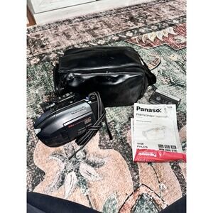 Panasonic VHSC Camcorder PalmSight‎  VINTAGE PV-L579D For ** Parts Only**